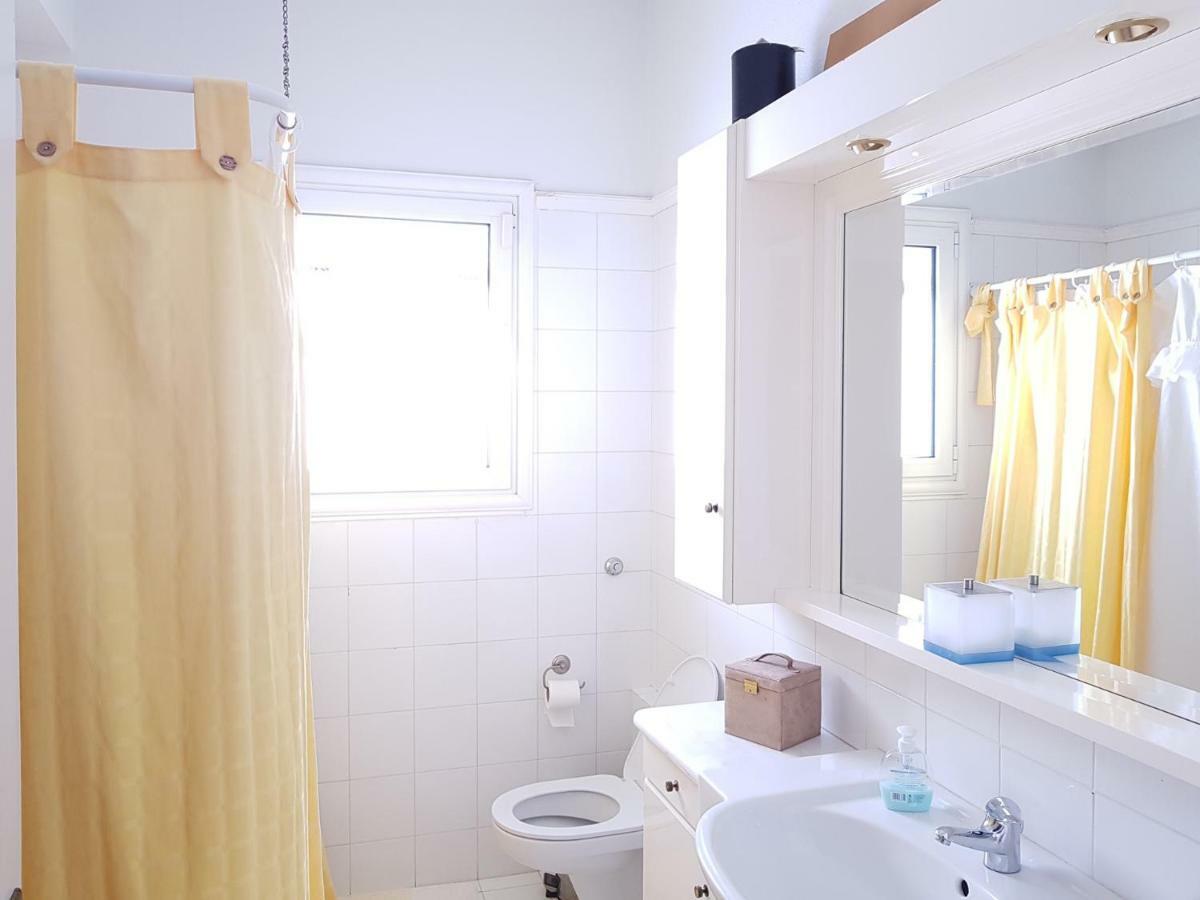 Villa Blue. Two Storey House, 100 Meters From Sea Rafina  Ngoại thất bức ảnh